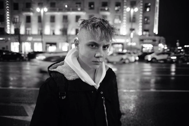 Уже повзрослевший Ваня в Москве | Источник: dmitrienko_vanya / Instagram (экстремистская организация, деятельность запрещена на территории РФ)