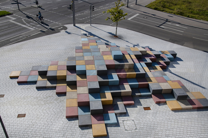 Инсталляция из бетонных кубов в Германии