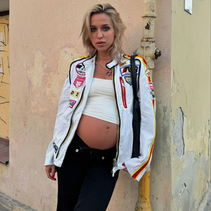 Беременную женщину в Петербурге затравили из-за открытого живота