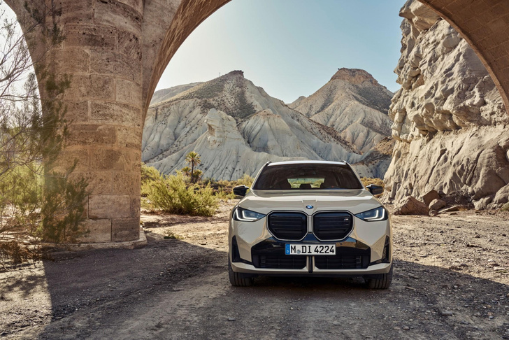 Вдвое больше «ноздрей»: BMW представила X3 нового поколения