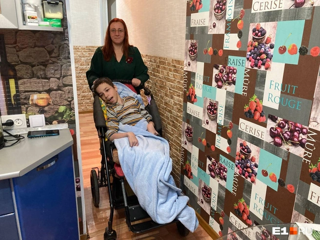 Каждый выход на улицу маме и сыну дается тяжело | Источник: Елена Панкратьева / E1.RU