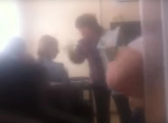 В Тольятти завуч ударила по лицу пятиклассницу (видео) | ya62.ru