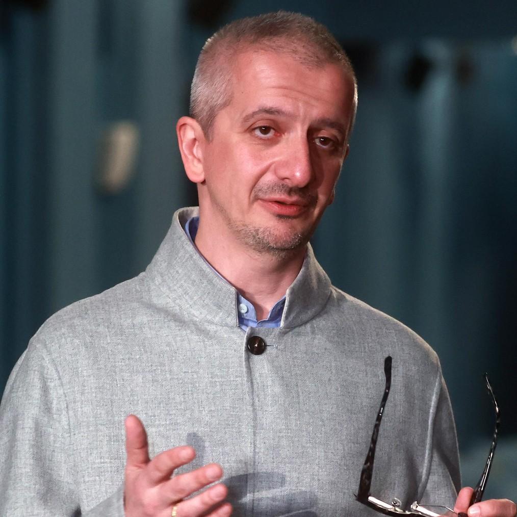 Богомолов об актерах, выступивших против него: «Они превращают Школу-студию МХАТ в закрытую секту, куда нельзя входить чужим»