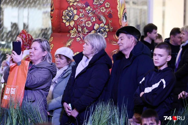 Многие гости специально пришли поболеть за участников | Источник: Наталья Лапцевич