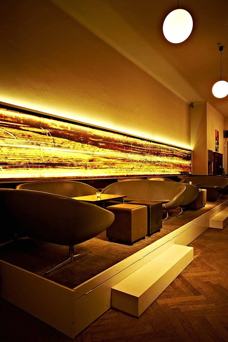 Goldene bar