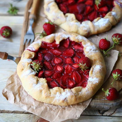 3 рецепта пирогов, которые можно сделать из сезонных ягод
