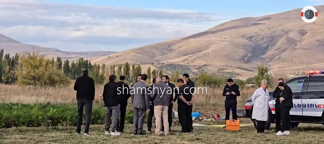 Автомобиль супругов преступник забрал | Источник: Shamshyan.com