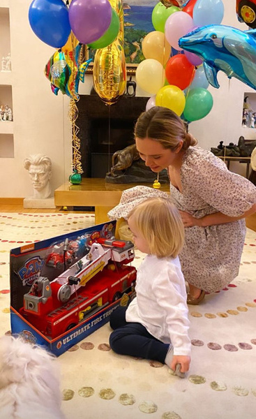 Воздушные шары и плейлист от сестры: день рождения сына Дмитрия Маликова
