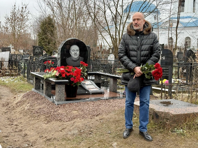 Вице-губернатор Ярославской области Андрей Колядин выступил с эмоциональной речью на церемонии | Источник: музей ярославского театра и кино «Ваксман-центр»