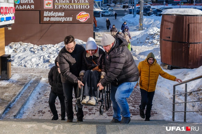 Ребятам отдельный респект  | Источник: Булат Салихов / UFA1.RU