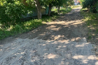 Подъезд к домам в хуторе Калинин не в реестре — ремонта не будет