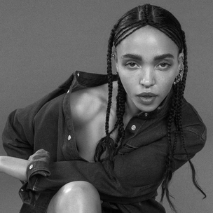 Скандал с Calvin Klein: чрезмерно сексуальную рекламу запретили в Великобритании