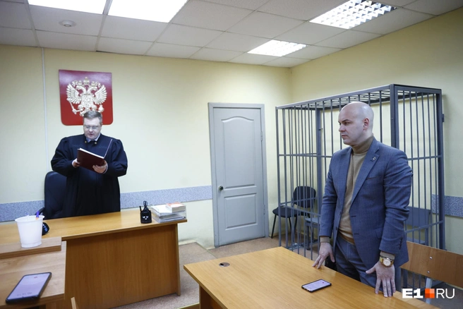 На суде присутствовал адвокат Островского | Источник: Владислав Лоншаков / E1.RU
