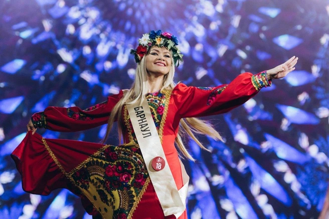 В конкурсах Елена очень любит творческие номера, где есть возможность показать свои таланты | Источник: личный архив