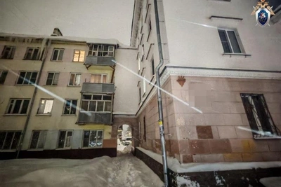 Ice Fall Injures Child with Spine Trauma in Nizhny Novgorod