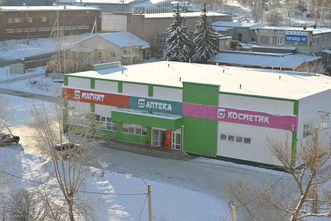 В паре шагов от дома можно купить всё необходимое  | Источник: Максим Воробьев