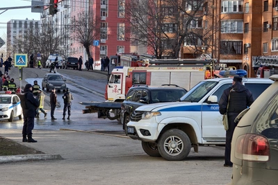 В Уфе перекрыли улицу после падения беспилотника