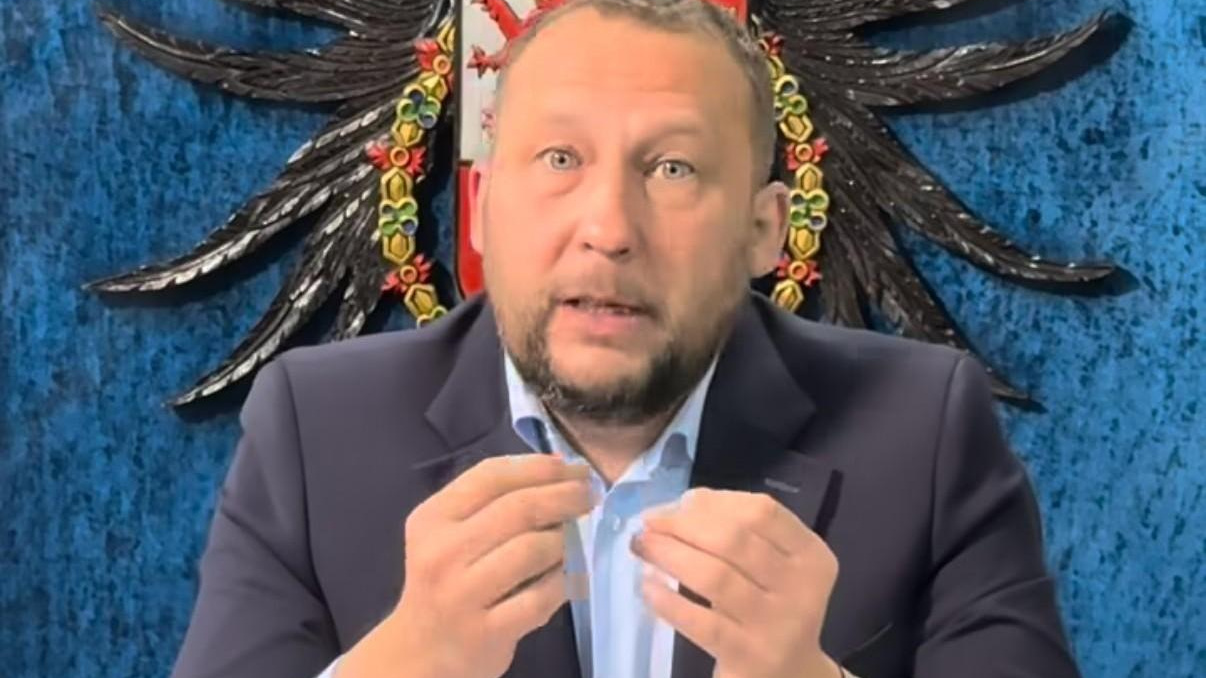 «Пока Бог не решит иначе»: прокуратура Колумбии отстранила саратовца от должности мэра Тунхи, но он готов бороться