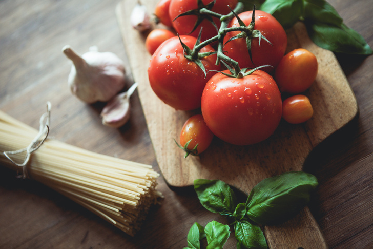 Спасают от рака и хандры: 20 сочных фактов о помидорах