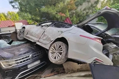 Пьяный подросток на Kia Stinger устроил ДТП под Екатеринбургом