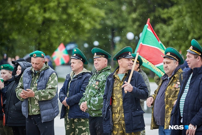 Профессиональный праздник важен для многих служащих | Источник: Александр Ощепков / NGS.RU