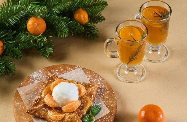 А на десерт&nbsp;— пеновани и безалкогольный мандариновый глинтвейн | Источник: «Дядя Вано»