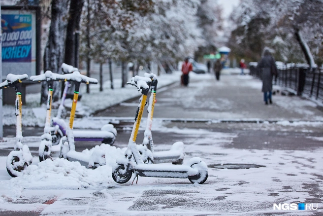 Судя по всему, сезон самокатов скоро закончится | Источник: Александр Ощепков / NGS.RU