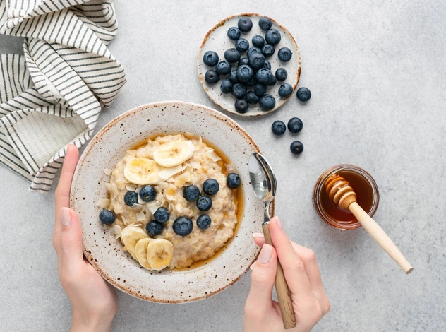 В чем польза овсянки для организма и как ее правильно приготовить?