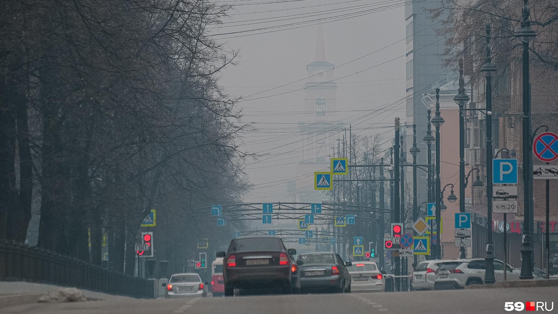 В Перми запах гари и дыма. Это опасно? Советы врача - 12 мая 2023 - 59.ру