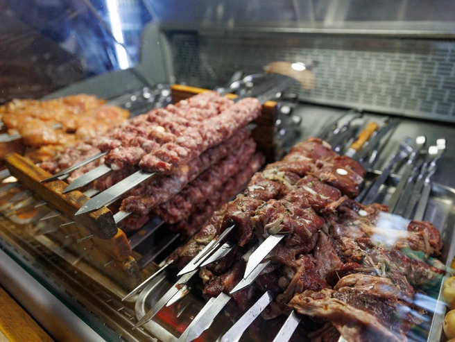 Майский шашлык может быть вкусным, но штрафы за нарушения правил способны испортить отдых и ударить по кошельку. | Источник: Ирина Шарова / 72.RU