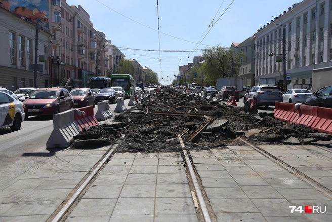 Старые рельсы меняют постепенно по всему городу | Источник: Екатерина Тычинина