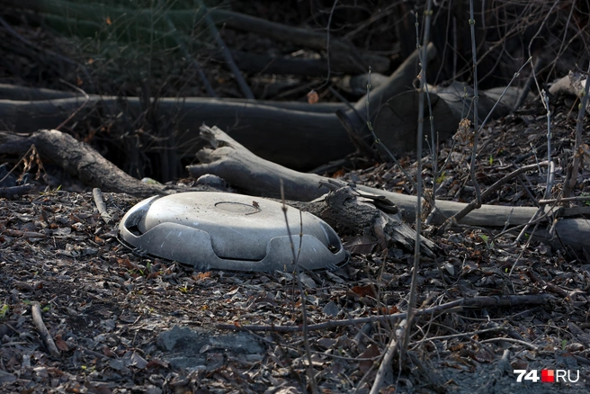 Очень много именно автомобильного мусора | Источник: Наталья Лапцевич