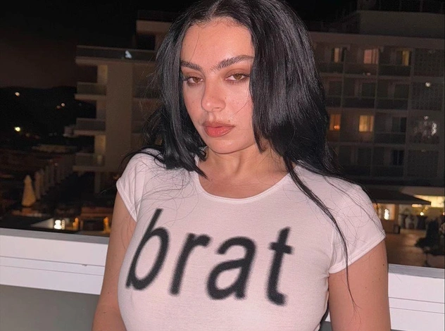 2+1 = Charli XCX, Трой Сиван и Дуа Липа. Теперь они трио