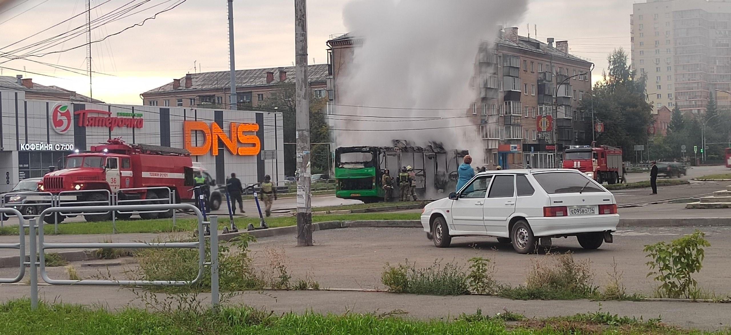 Сгоревший в Копейске автобус прошел предрейсовый техосмотр - 5 сентября  2023 - 74.ру