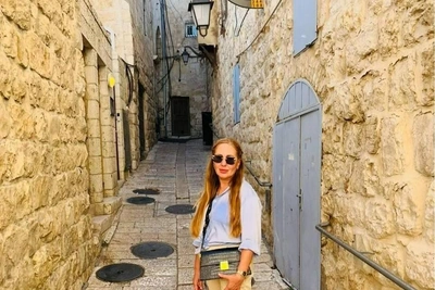 Siberian lawyer moves to Israel, becomes massage therapist