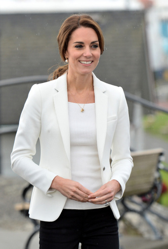 Принцесса масс-маркета: как герцогиня Кейт носит одежду бюджетных брендов