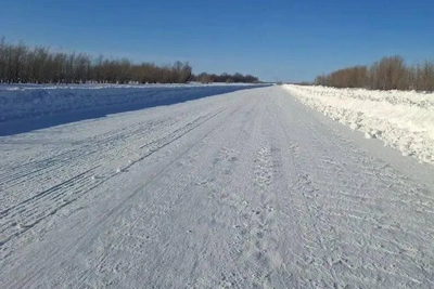 В Березовском районе ограничили проезд большегрузов по зимникам