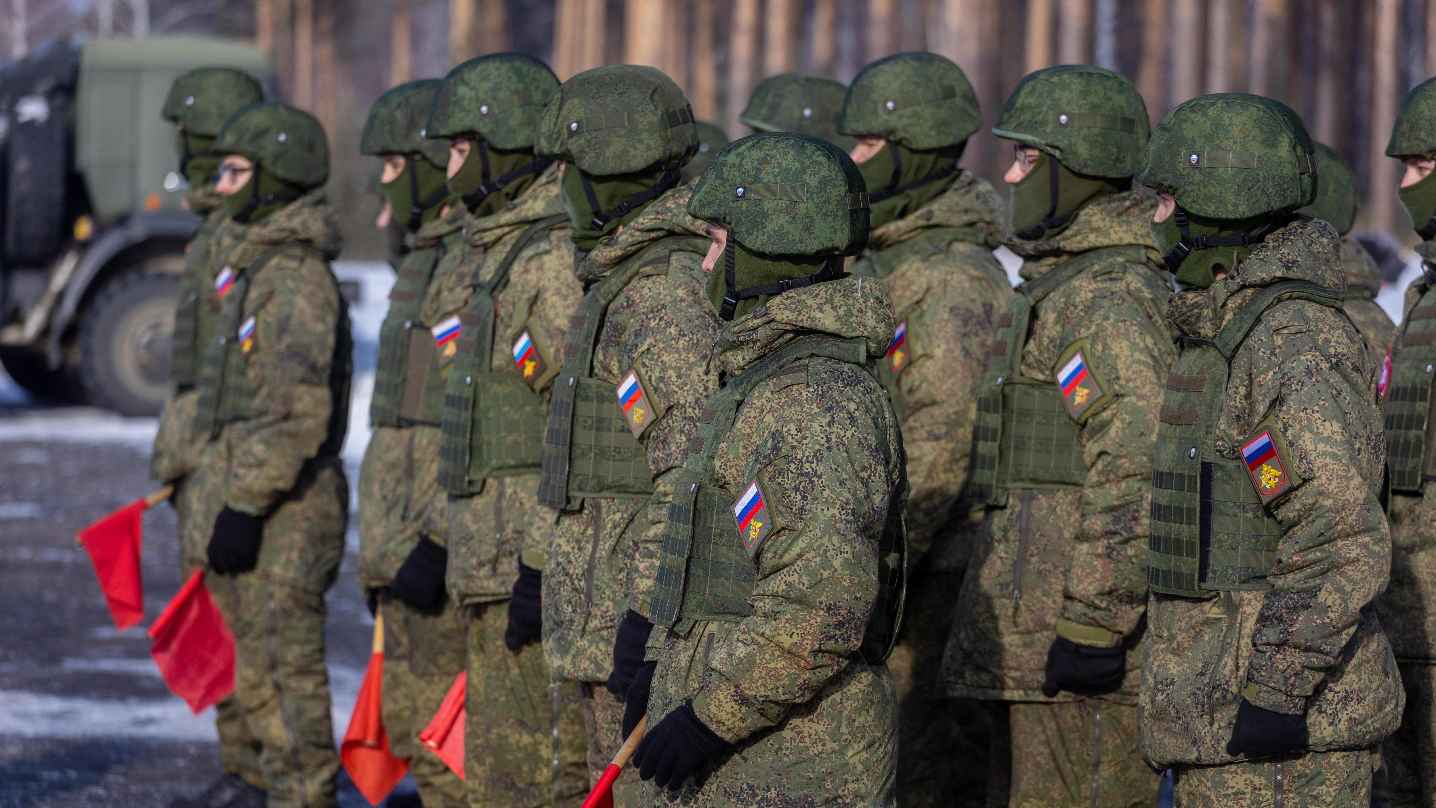 В феврале мужчин продолжат призывать на военные сборы: кого это коснется в Архангельской области