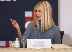 «Это что, Бритни Спирс?»: в Сети высмеяли новый цвет волос Иванки Трамп