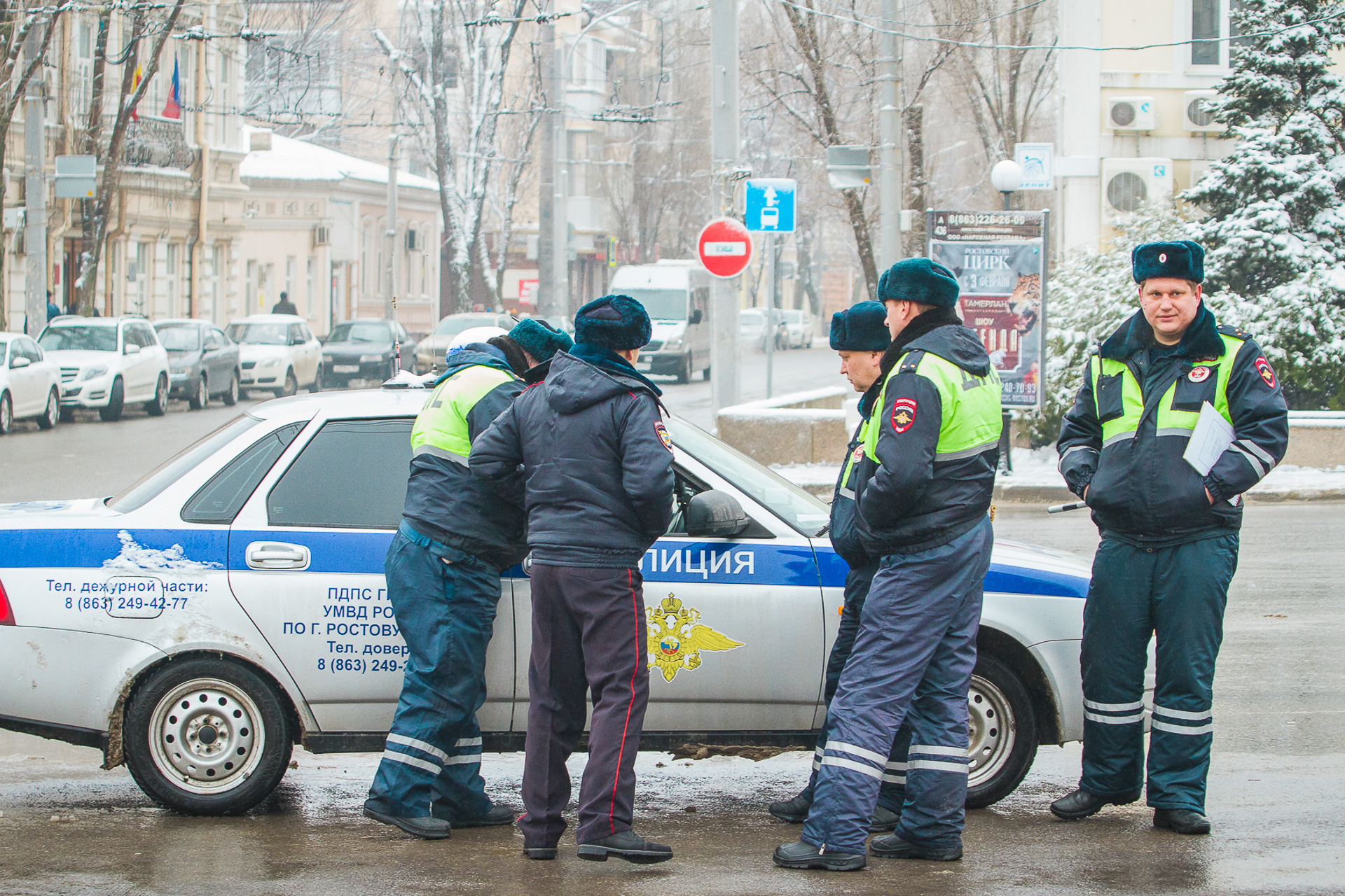 Пьяный водитель без прав протаранил полицейский автомобиль в Чите, 30  сентября 2022 г. - 3 октября 2022 - ЧИТА.ру