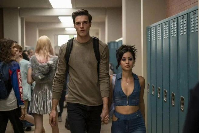 Источник: кадр из сериала «Эйфория» (18+), реж. Дженнифер Моррисон, Сэм Левинсон, Августин Фриззелл, Пиппа Бьянко, студии The Reasonable Bunch, A24, Little Lamb, DreamCrew и HBO Entertainmen, 2019 год