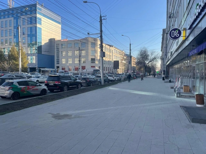 Тротуар на Советской улице уложен довольно аккуратно. | Источник: Александр Ощепков