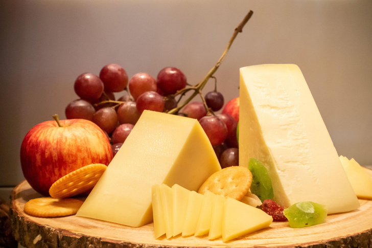 География сыра: где и как делают 15 сортов самого популярного молочного продукта