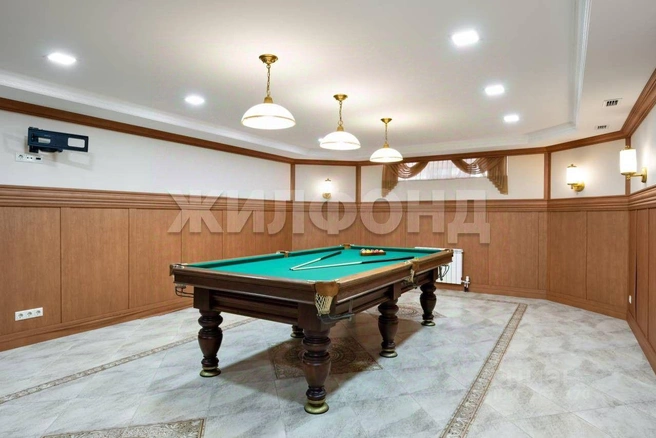 Цокольный этаж занимают ванная комната, прачечная, бильярдная и кинозал. | Источник: агентство недвижимости «Жилфонд»/n1