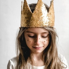 «Выбирать себя всегда и везде!» 6 вещей, которым родители должны научить дочь