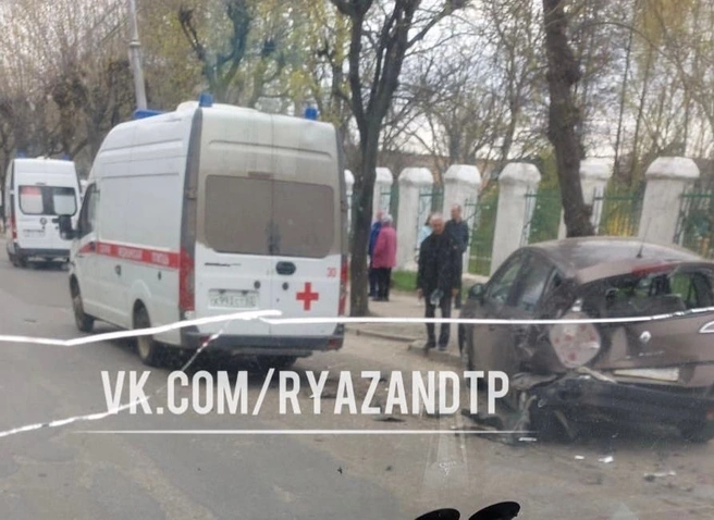 В Рязани машина скорой помощи попала в серьезную аварию | ya62.ru