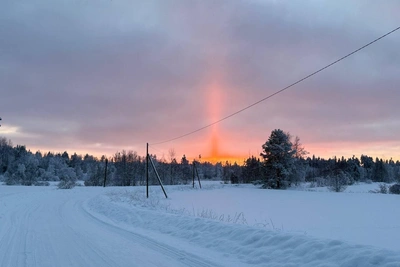 Light pillar, sun dog filmed near Saint Petersburg