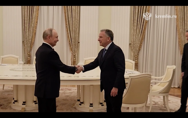 Встреча Путина с посланниками Трампа завершилась. Рассказываем, что известно