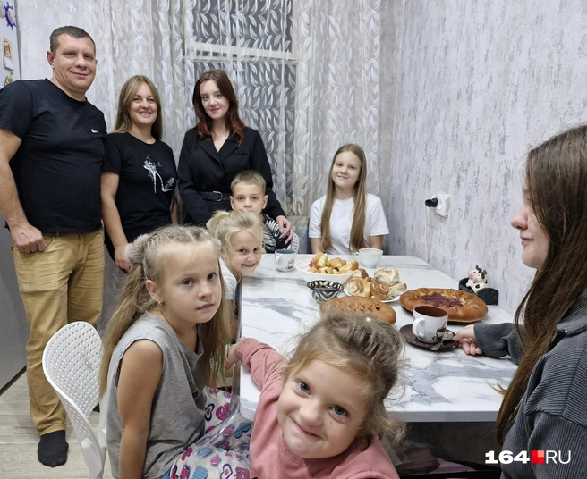 В будни всю семью не всегда можно застать за одним столом | Источник: Виктория Федорова / 164.RU