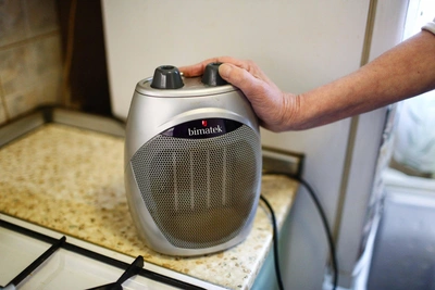 Years without heating near Omsk leave children 'like icicles'